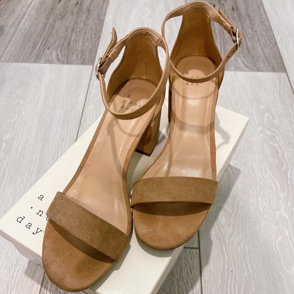 A New Day tan 2” heels